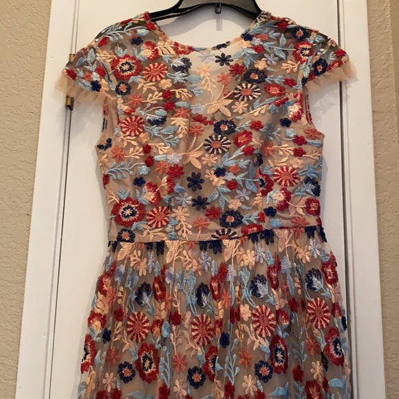 Everleigh dress - Picture 2 of 6